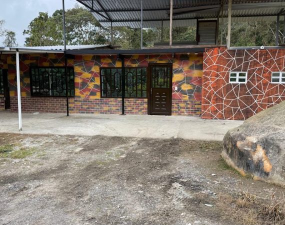 Casa lote de 800 metros aproximadamente