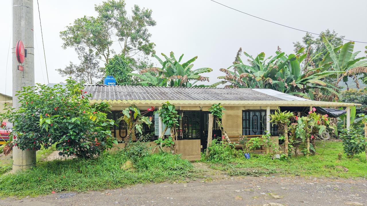 Casa lote de 2500 metros