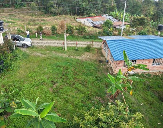 Casa lote de 1800 metros